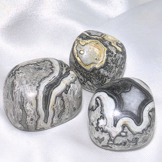 Picture/Picasso Jasper & Quartz Crystal Tumbles