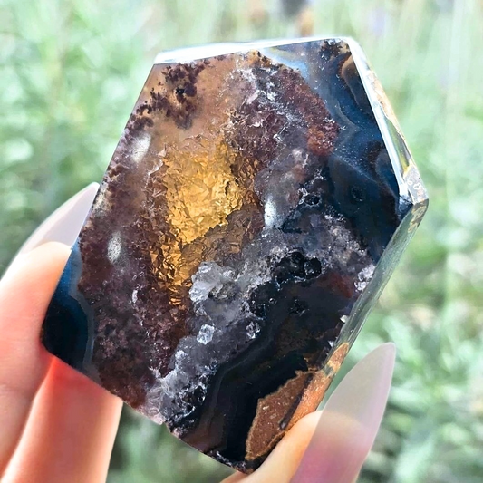 Natural Druzy Deep Blue Quartz Agate Crystal Tower