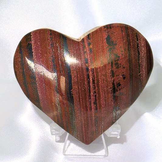 Puffy Tiger Iron Heart Carving - includes stand