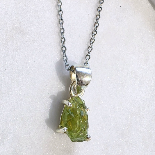 Sterling Silver 925 Peridot Crystal Necklace
