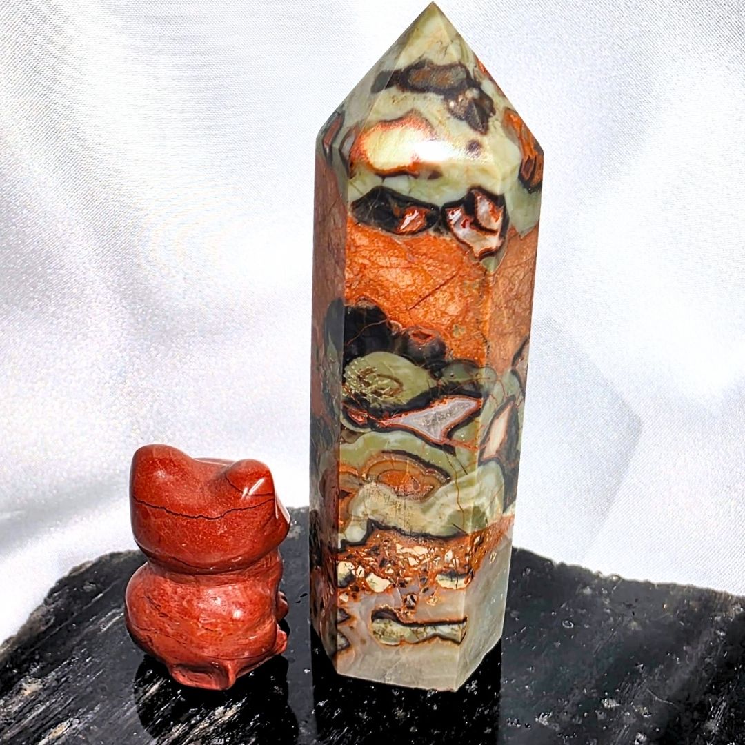 Money Agate (Indonesian Bloodstone) Crystal Tower & Red Jasper Cat