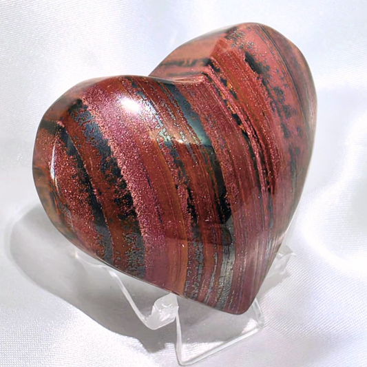 Puffy Tiger Iron Heart Carving - includes stand