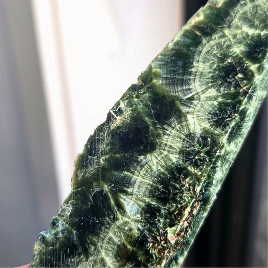 High Grade Seraphinite 11cm Display Slab with Feather Chatoyancy - Siberia - stand included