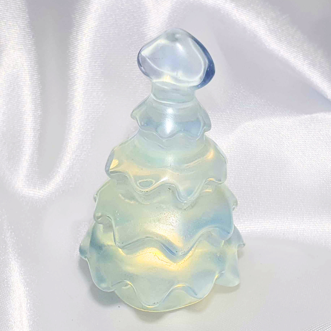 Opalite Christmas Tree With Heart Topper Carving - 6.5cm