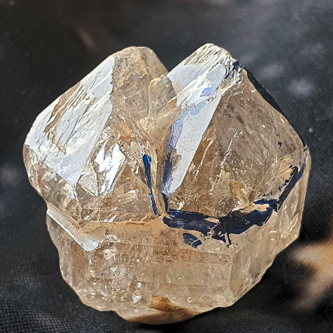 Rare Skeletal Quartz with Moving Enhydro & Rainbows