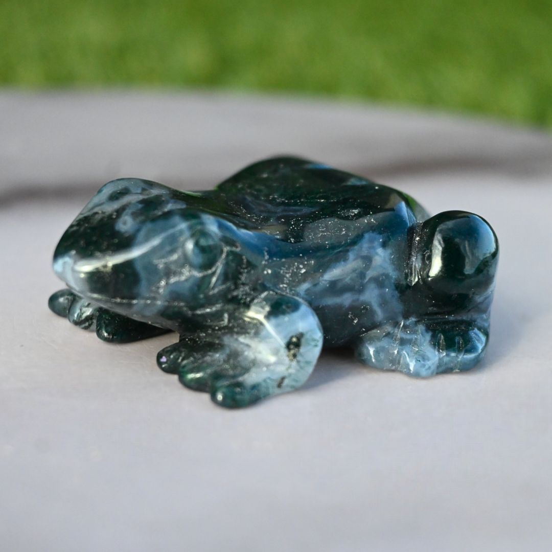 Moss Agate Frog Carving