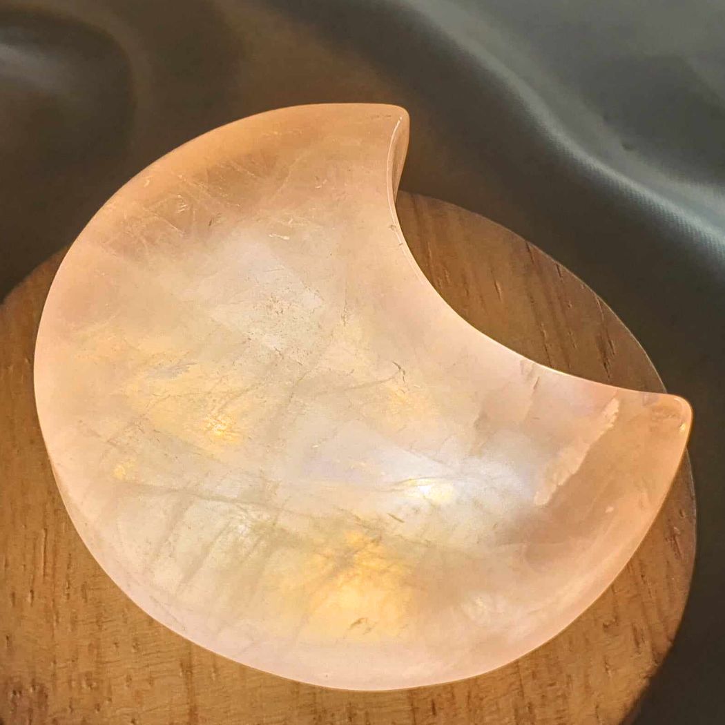 Gemmy Rose Quartz Moon Dish