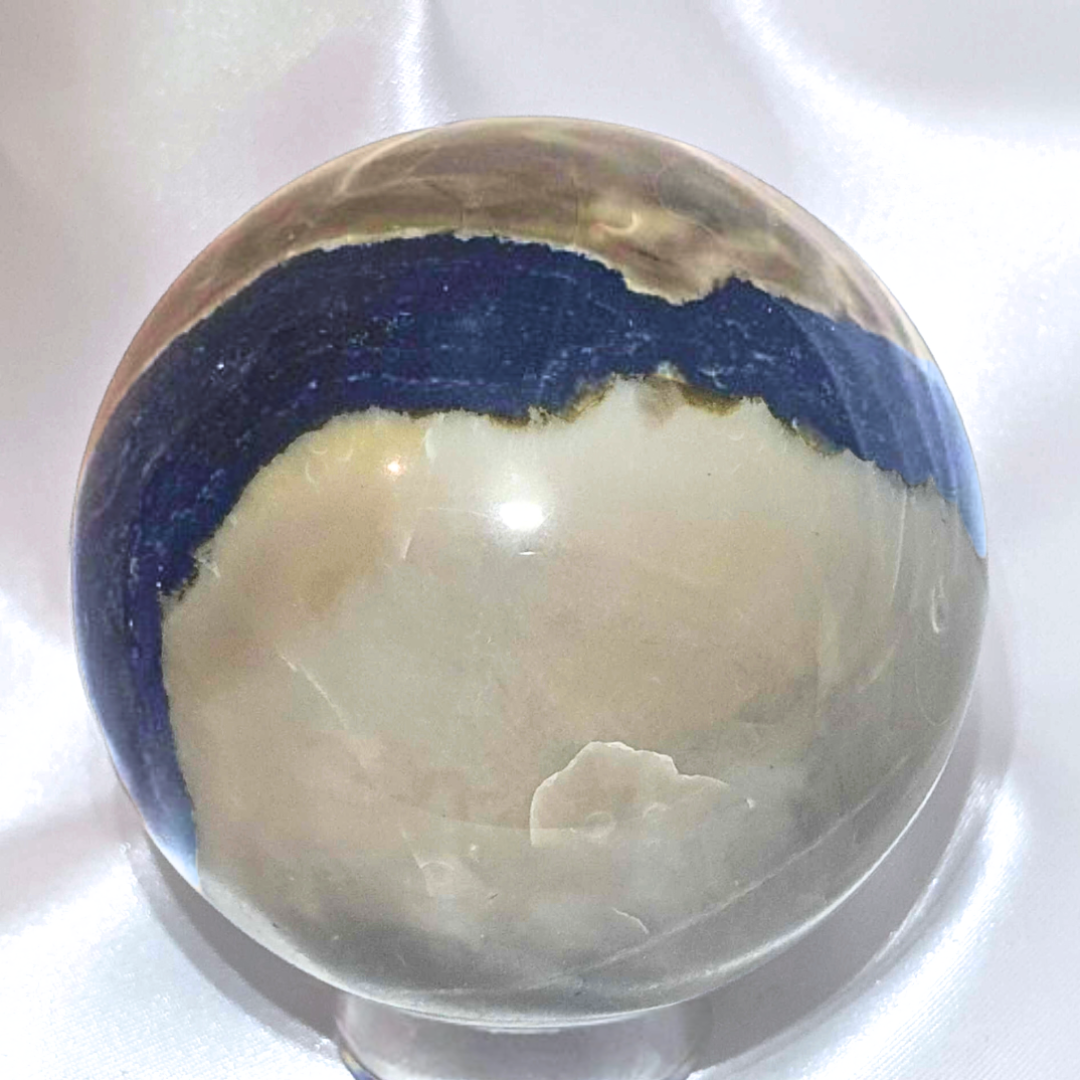 Large Volcano Agate Sphere - 438g - UV reactive