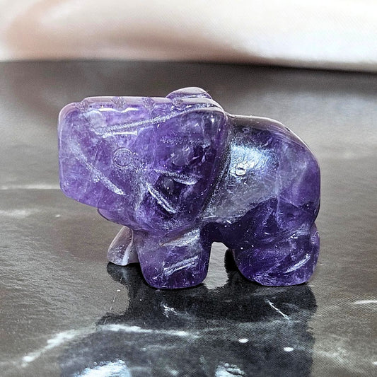 Dream Amethyst (Chevron) Mini Elephant Carving