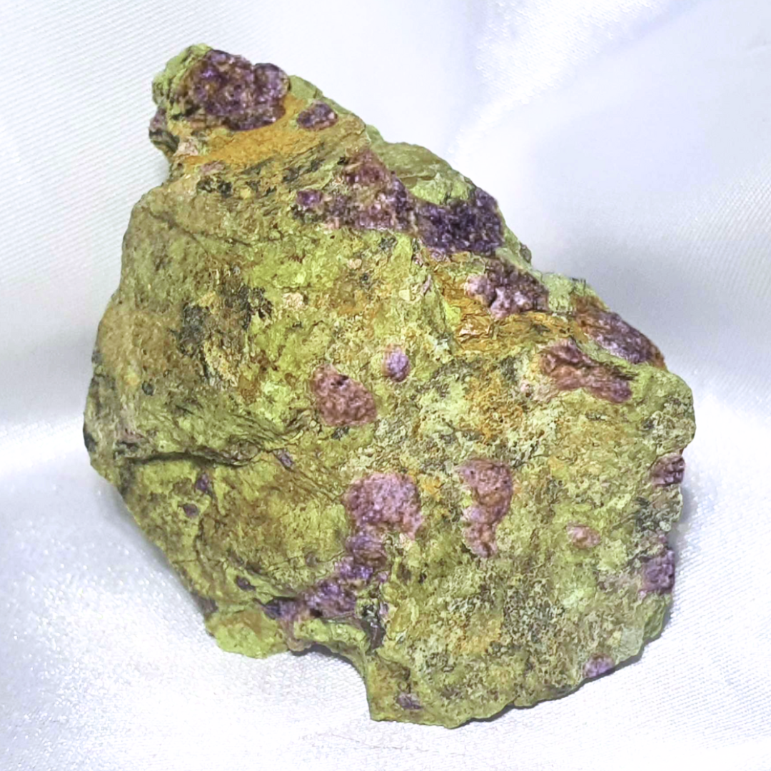 Atlantisite (Serpentine with Stichtite) Cluster - Tasmania