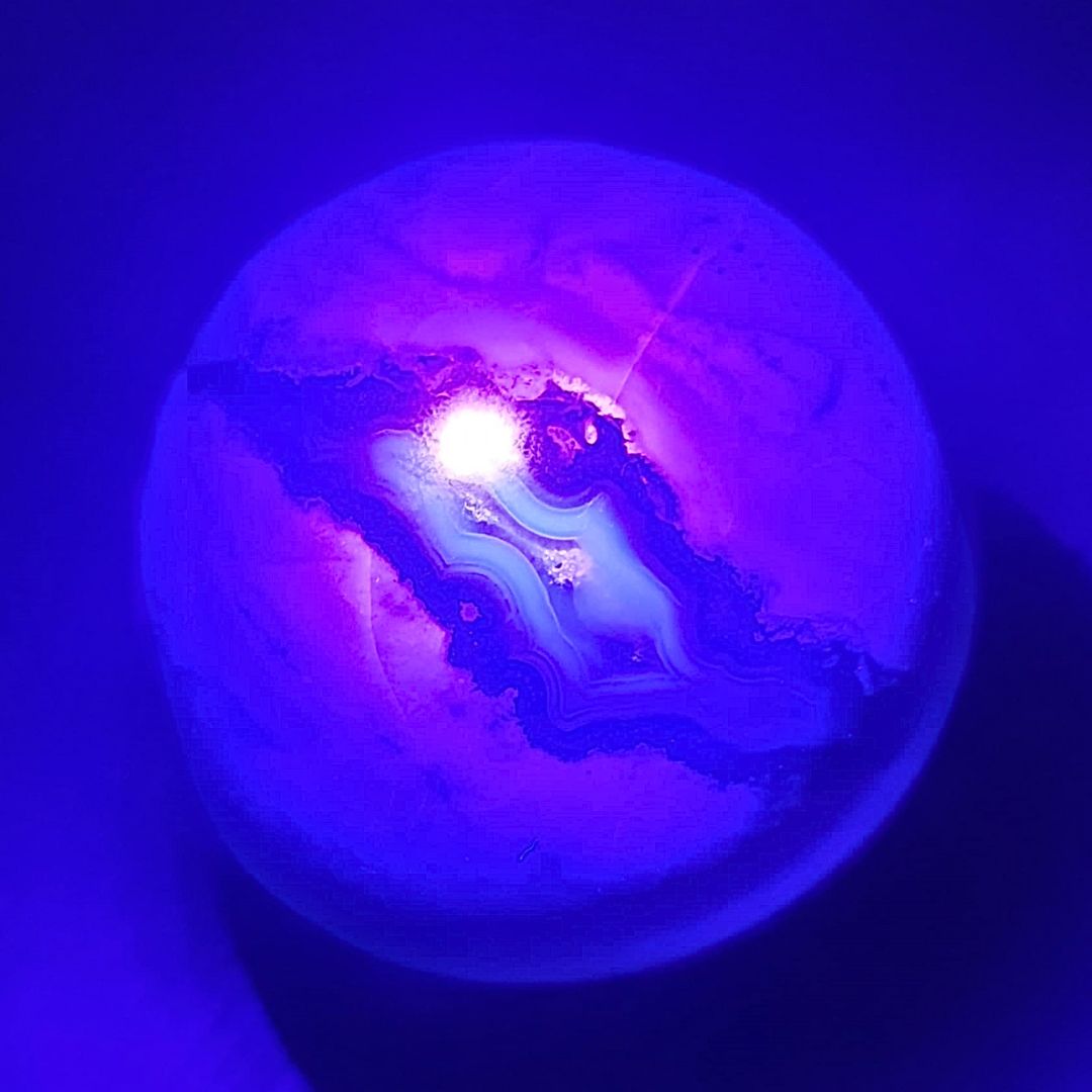 Volcano Agate Sphere with Dendrites - UV reactive