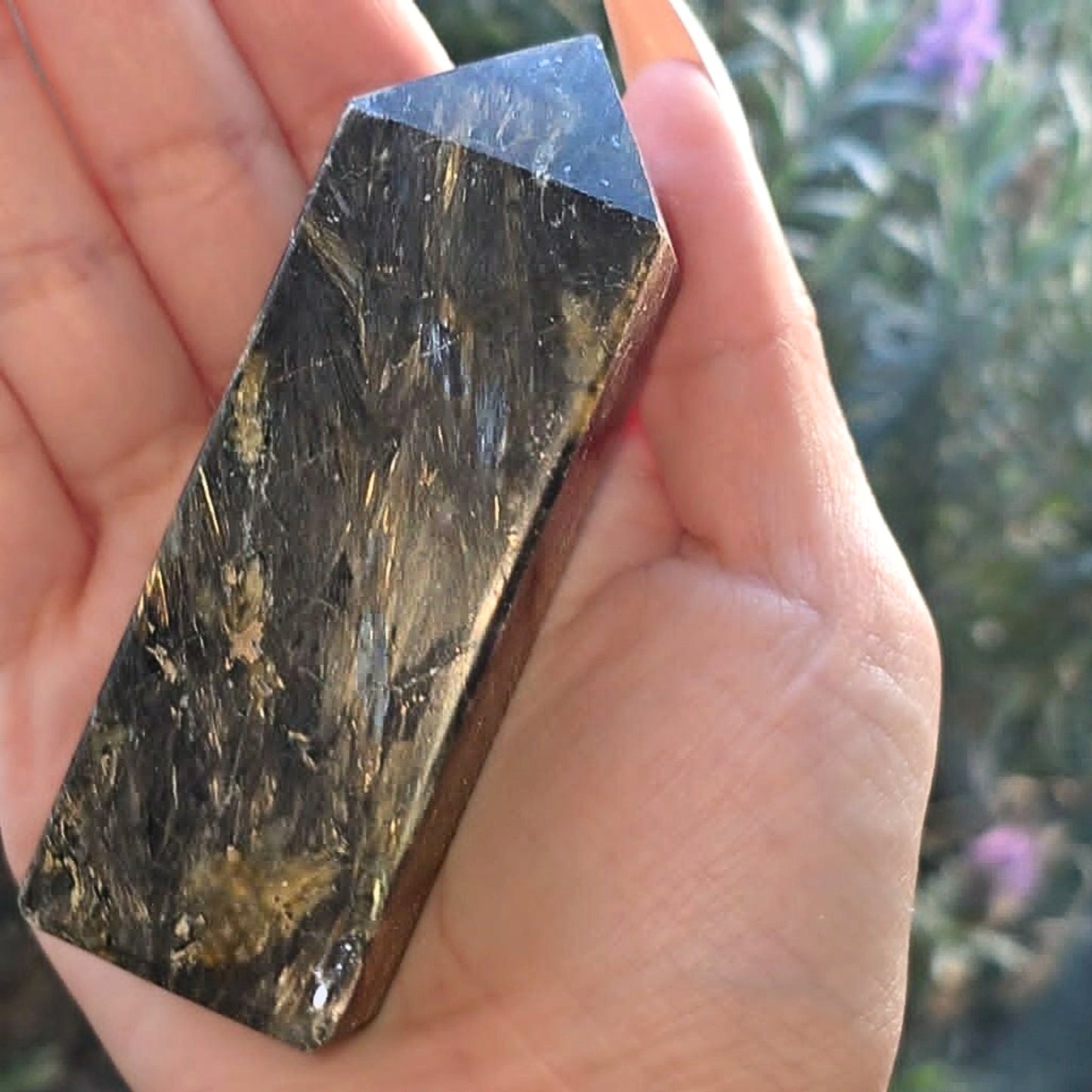 Astrophyllite & Arfvedsonite (Gold & Blue Fireworks) Tower