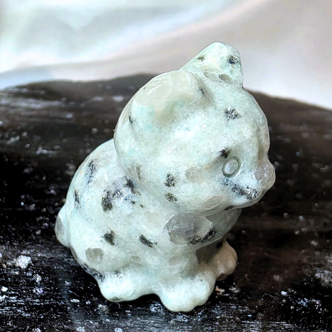 Kiwi Jasper & Smoky Quartz Cat