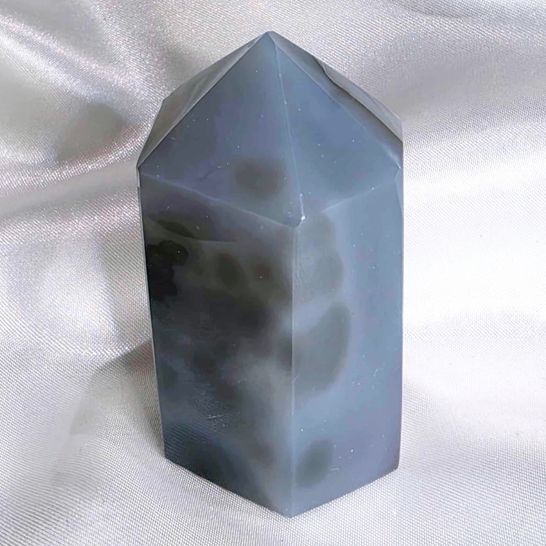 Natural Druzy Blue-Grey Agate Crystal Tower