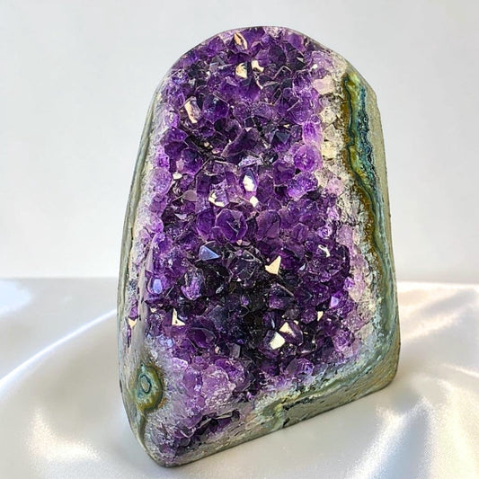 A-Grade Brazilian Amethyst with Stalactite Eye | 822g - Cut-Base Crystal