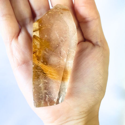 delHigh Grade Golden Rutilated Quartz Free Form - with Rainbows