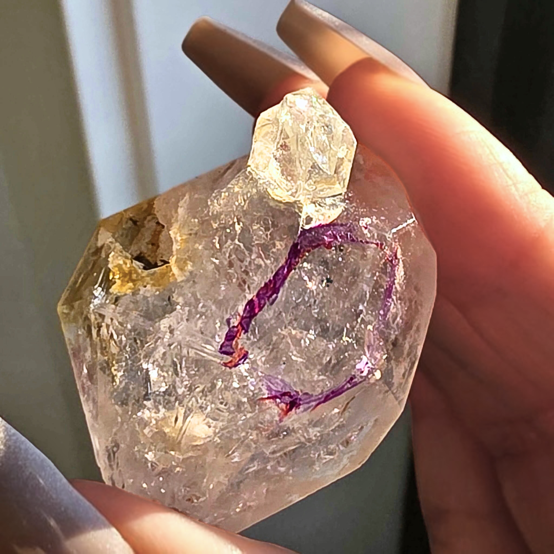 DT Quartz Enhydro Golden Healer with Moving Carbon