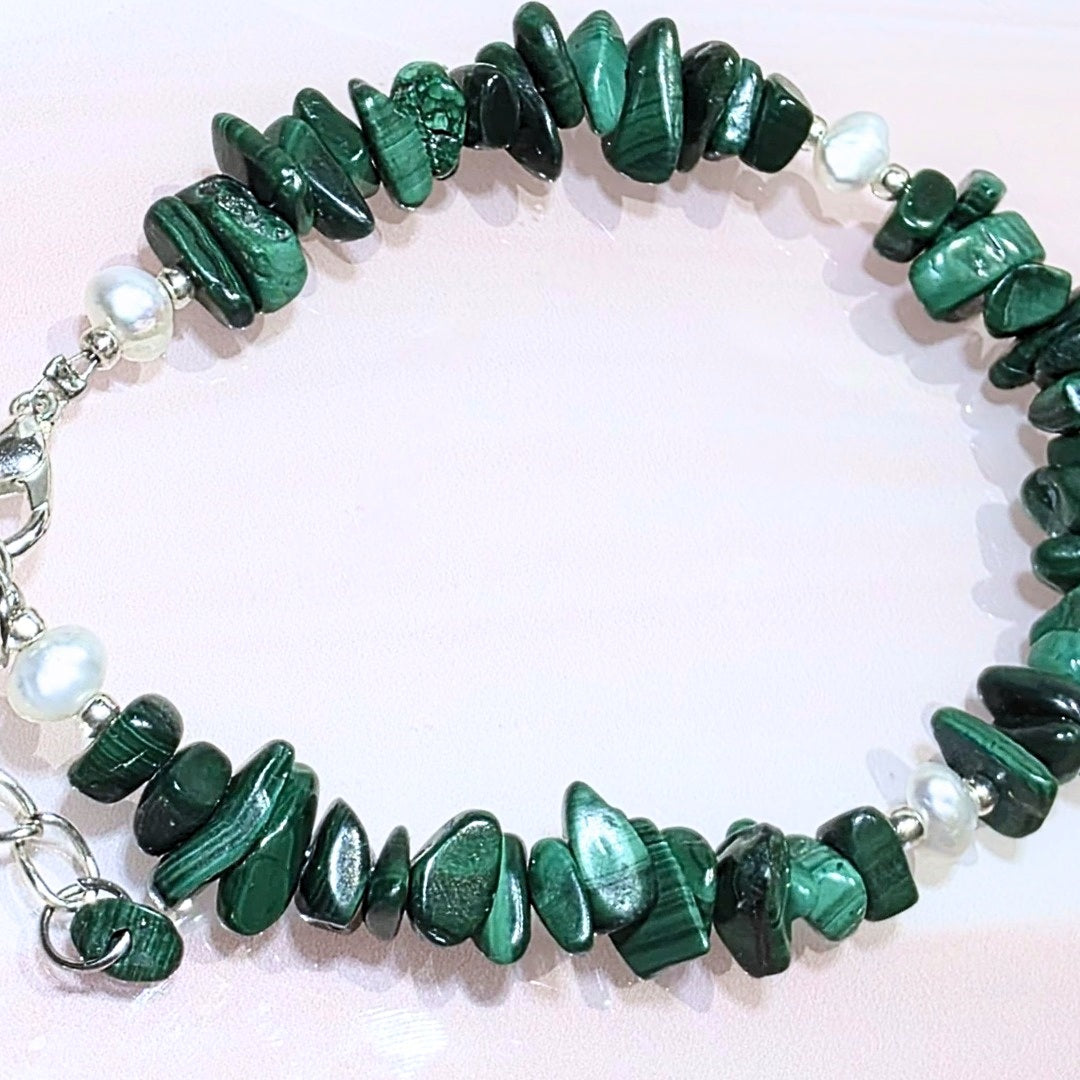 Malachite Crystal Chip & Freshwater Pearl Bracelet
