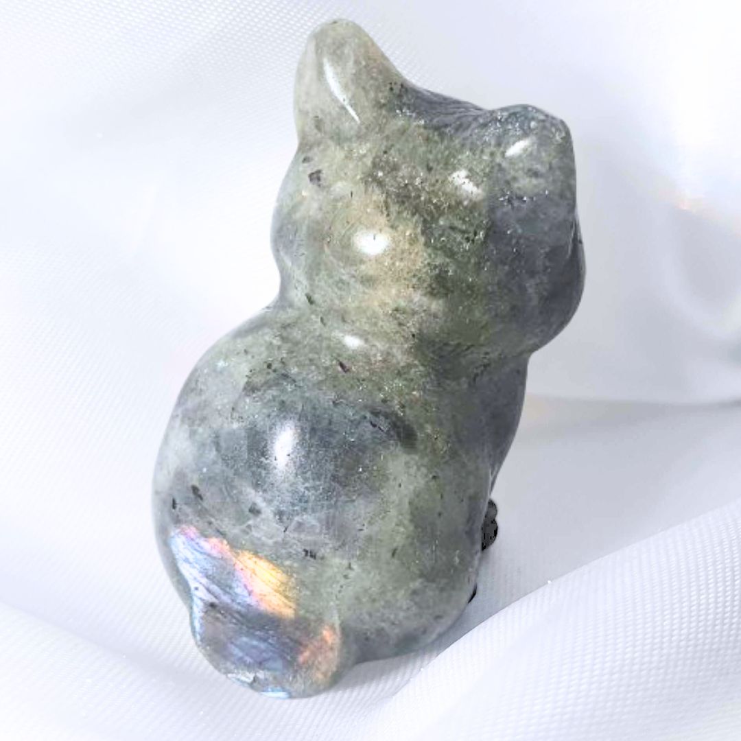 Labradorite Cat Carving with High Sunset Flash