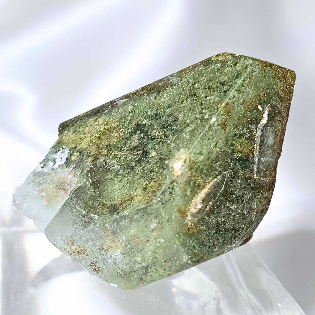 Green Chlorite in Quartz Crystal (lodolite)