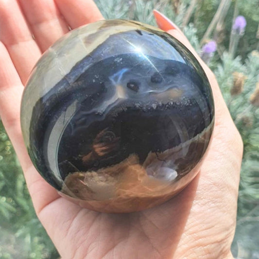 Large Volcano Agate Sphere - 438g - UV reactive