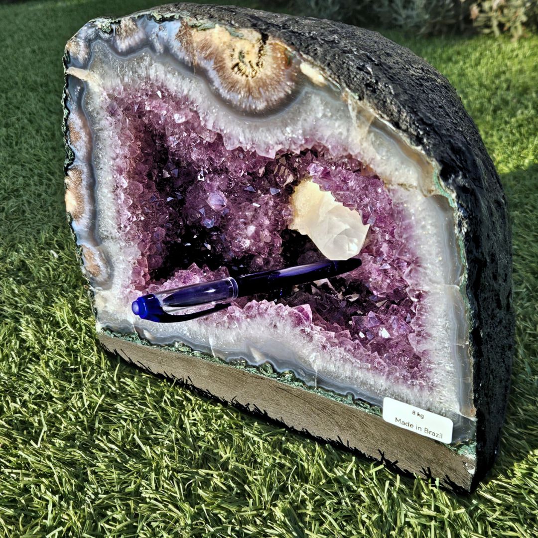 8kg A Grade Amethyst Cave with Blue Agate, Stalactites & UV Reactive Calcite