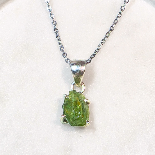 Sterling Silver 925 Peridot Crystal Necklace