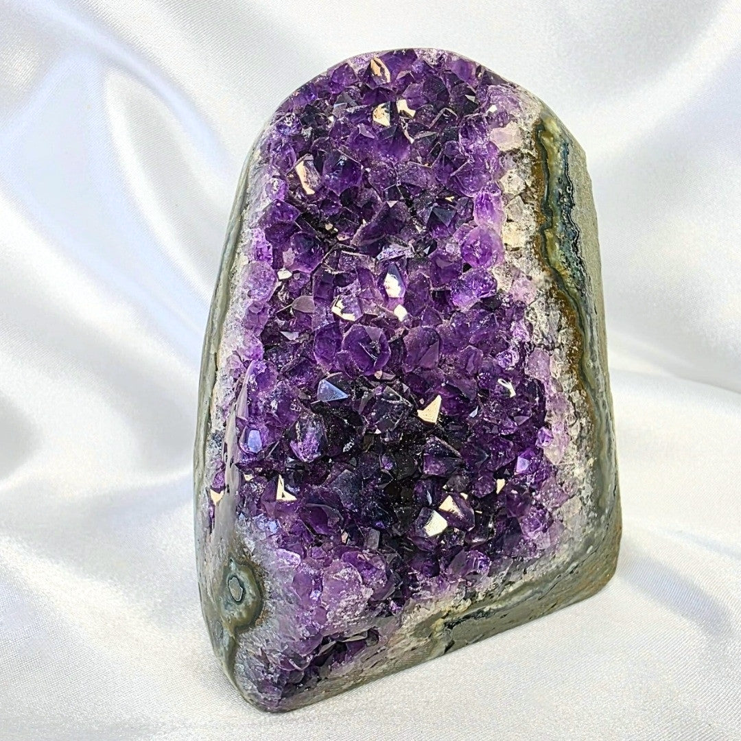 A-Grade Brazilian Amethyst with Stalactite Eye | 822g - Cut-Base Crystal