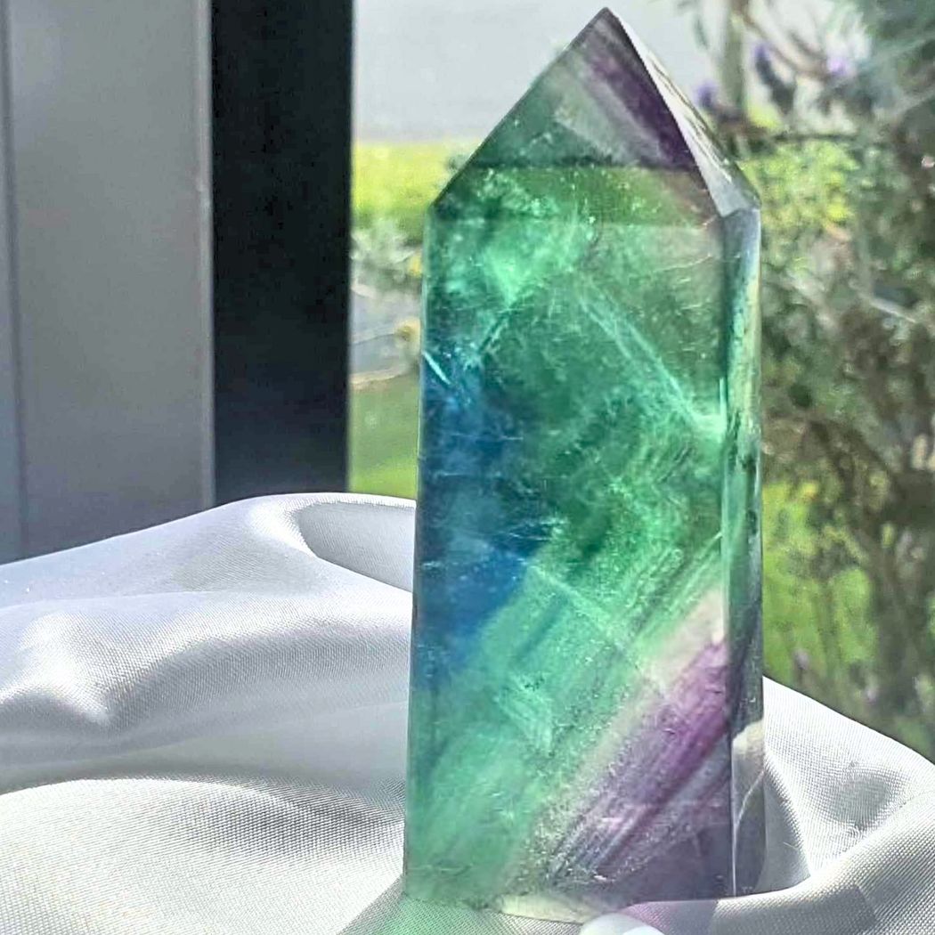 Extra Grade Rainbow Fluorite Tower with Rainbows - 8.6cm, 118g