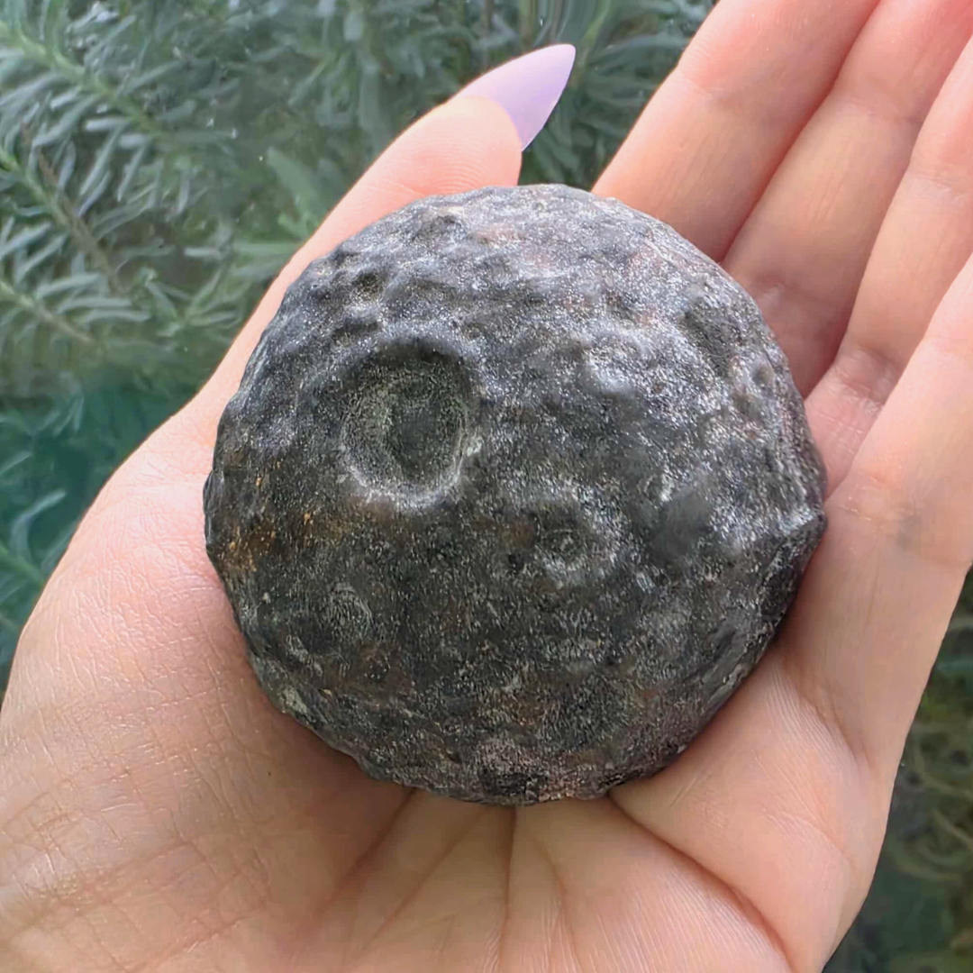 Yooperlite Moon Sphere - 185g - UV Reactive